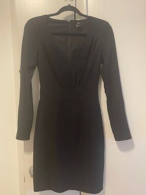 H&M Black Long-Sleeve Fitted Dress Size 4